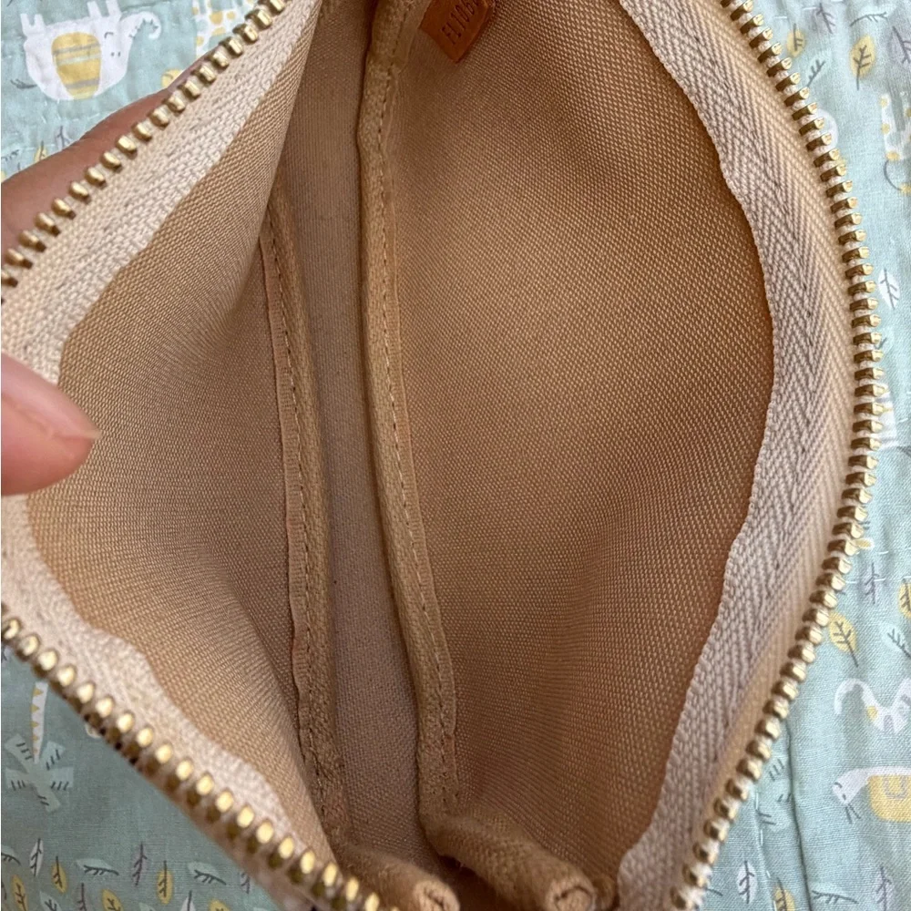 Louis Vuitton Mini Pochette Damier Azur - Picture 10 of 12